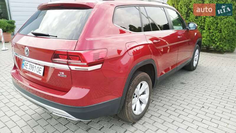 Внедорожник / Кроссовер Volkswagen Atlas 2017 в Кривом Роге