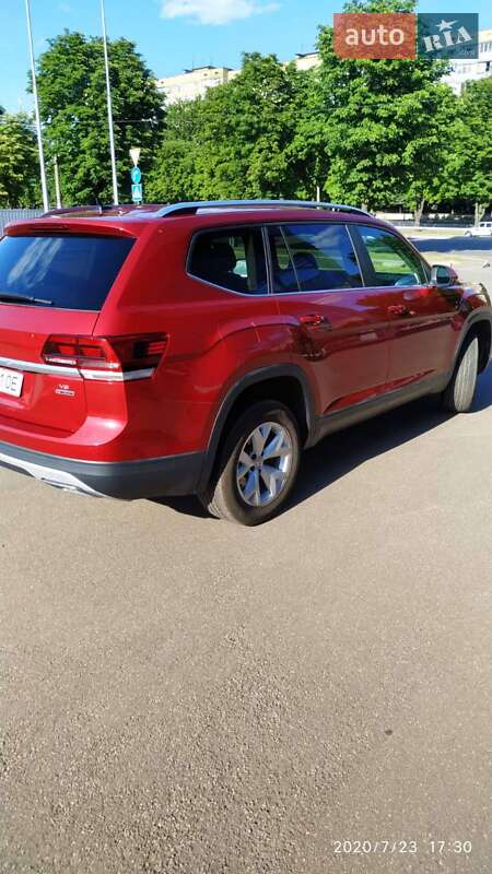 Внедорожник / Кроссовер Volkswagen Atlas 2017 в Кривом Роге