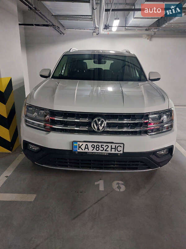 Позашляховик / Кросовер Volkswagen Atlas 2019 в Києві