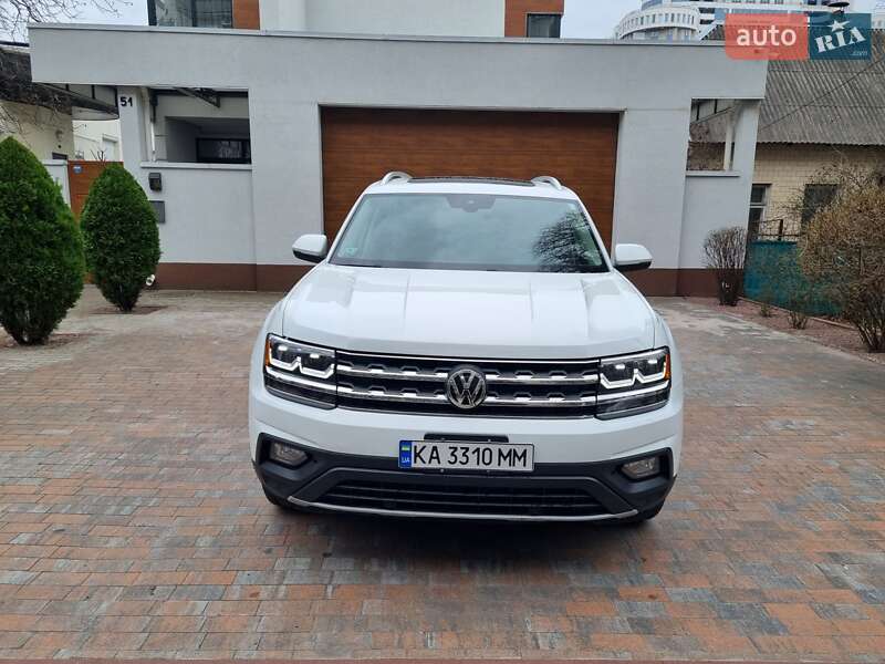 Внедорожник / Кроссовер Volkswagen Atlas 2017 в Киеве
