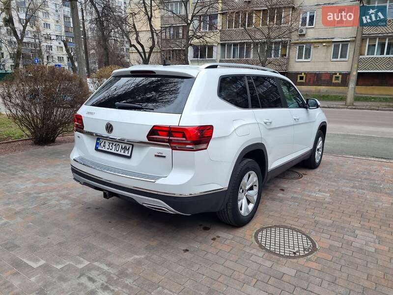 Внедорожник / Кроссовер Volkswagen Atlas 2017 в Киеве