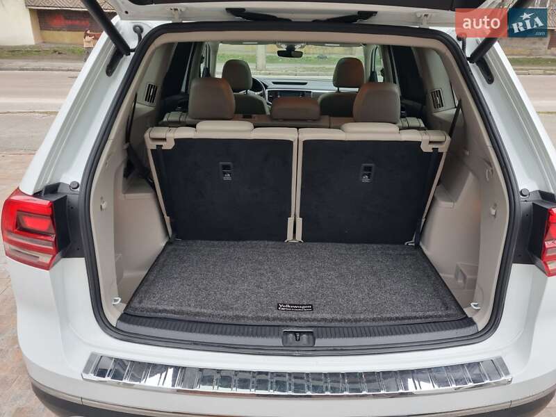 Внедорожник / Кроссовер Volkswagen Atlas 2017 в Киеве