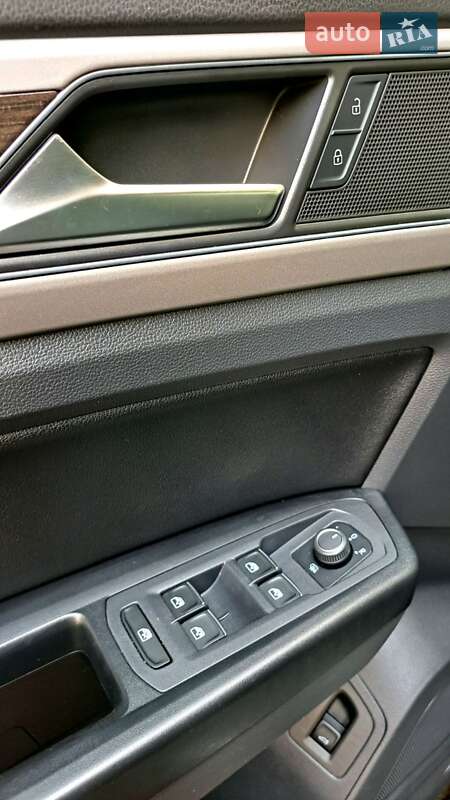 Внедорожник / Кроссовер Volkswagen Atlas 2018 в Коростене