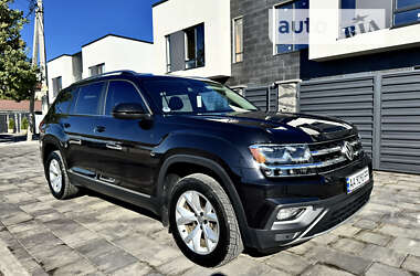 Позашляховик / Кросовер Volkswagen Atlas 2017 в Києві