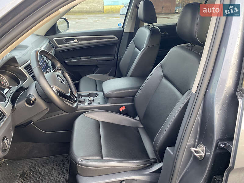 Внедорожник / Кроссовер Volkswagen Atlas 2017 в Луцке