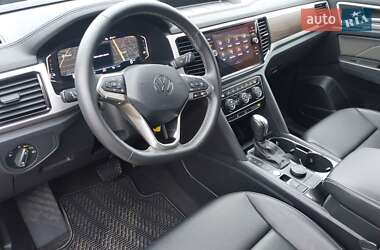 Внедорожник / Кроссовер Volkswagen Atlas 2021 в 