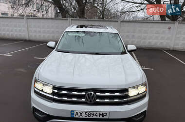 Позашляховик / Кросовер Volkswagen Atlas 2017 в Києві