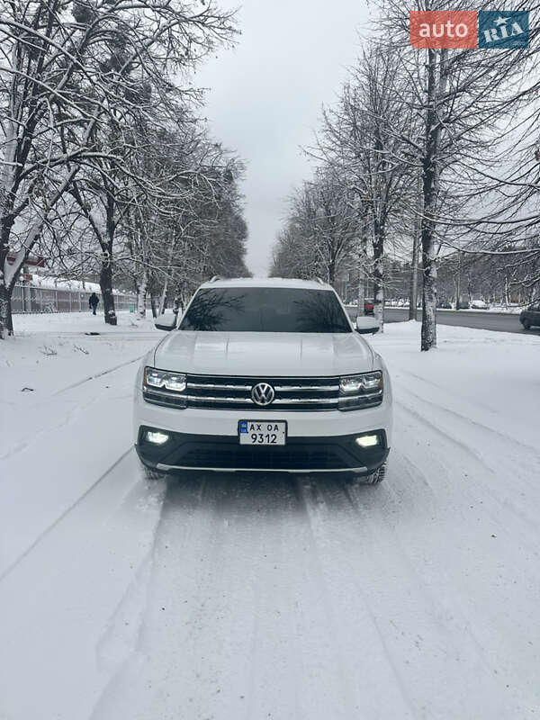 Позашляховик / Кросовер Volkswagen Atlas 2017 в Харкові