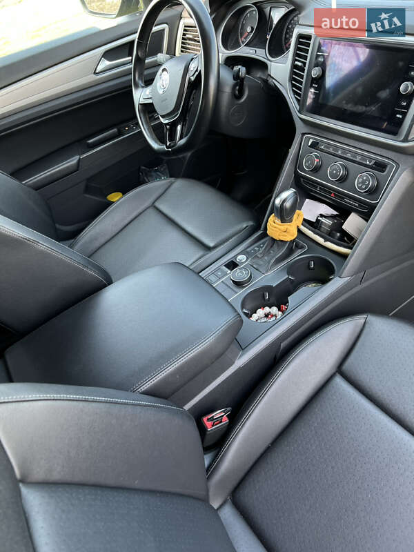 Внедорожник / Кроссовер Volkswagen Atlas 2018 в Киеве