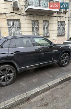Внедорожник / Кроссовер Volkswagen Atlas 2021 в 