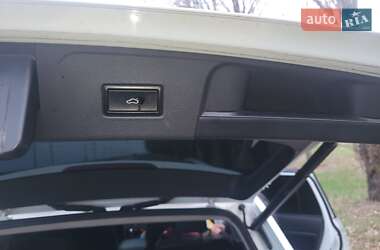 Позашляховик / Кросовер Volkswagen Atlas 2019 в 