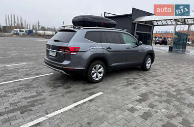 Позашляховик / Кросовер Volkswagen Atlas 2018 в 