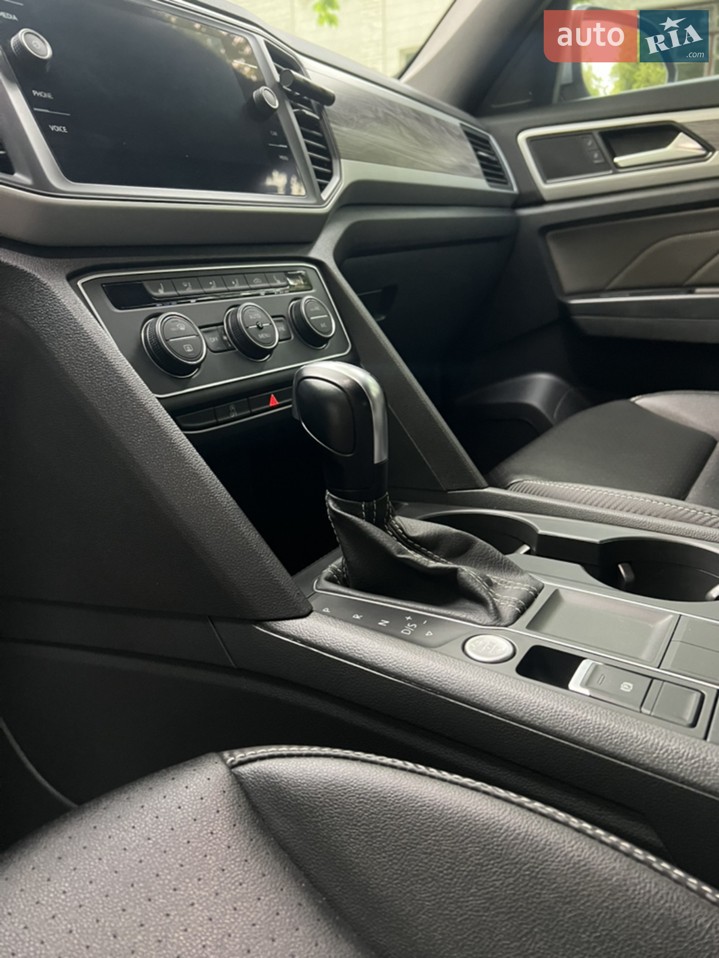 2020 Volkswagen Atlas - мініатюра 9