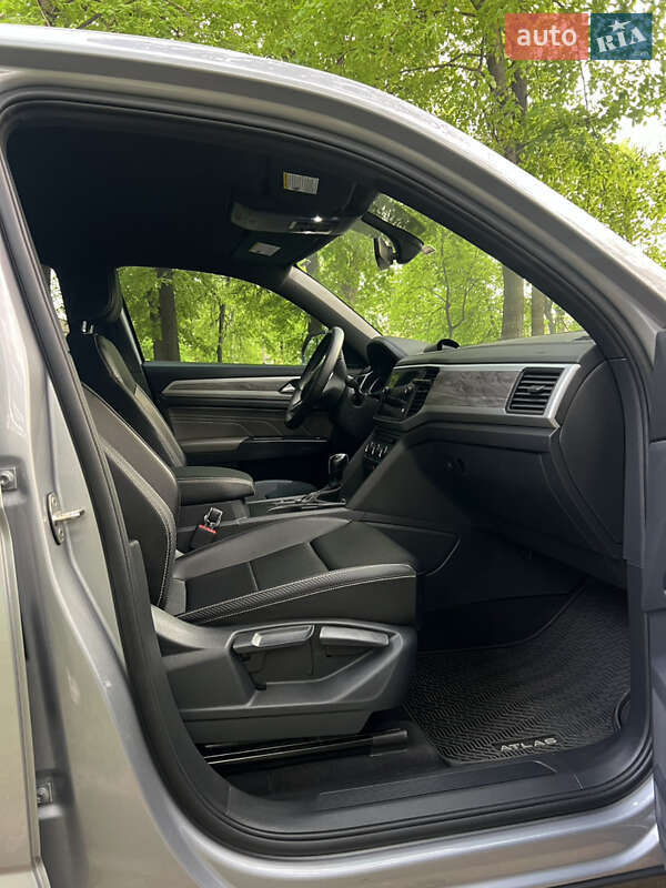 Внедорожник / Кроссовер Volkswagen Atlas 2020 в Ромнах