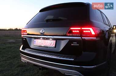 Позашляховик / Кросовер Volkswagen Atlas 2019 в 