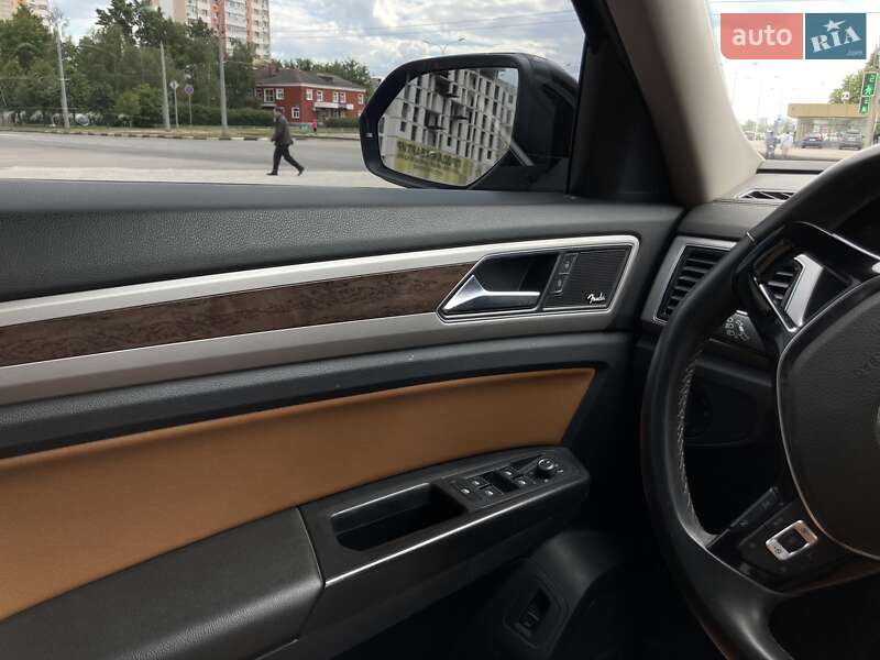 Позашляховик / Кросовер Volkswagen Atlas 2019 в Харкові
