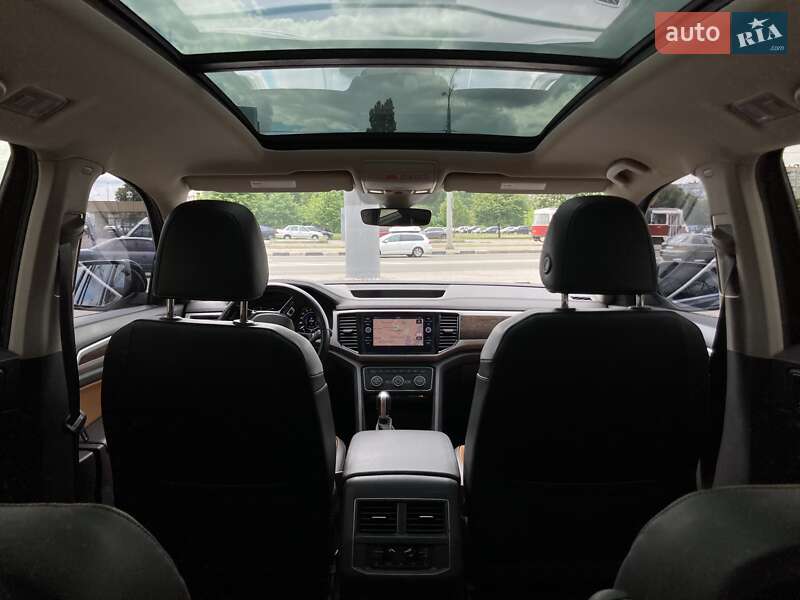 Позашляховик / Кросовер Volkswagen Atlas 2019 в Харкові