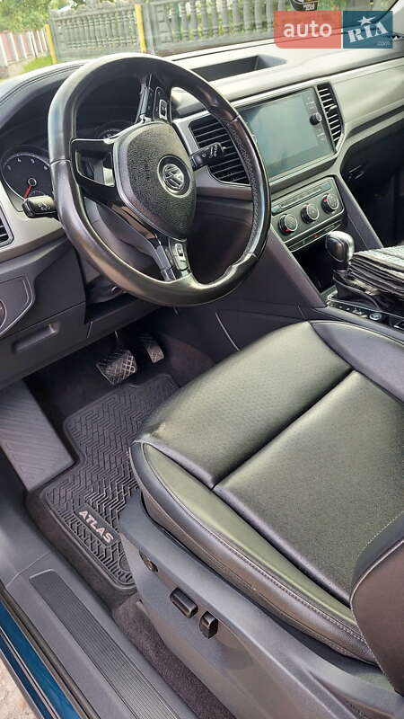 Внедорожник / Кроссовер Volkswagen Atlas 2017 в Василькове