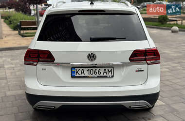 Позашляховик / Кросовер Volkswagen Atlas 2018 в 