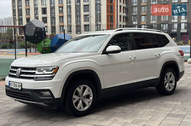 Позашляховик / Кросовер Volkswagen Atlas 2018 в 