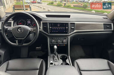 Позашляховик / Кросовер Volkswagen Atlas 2018 в 