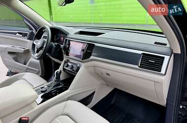 Внедорожник / Кроссовер Volkswagen Atlas 2021 в 