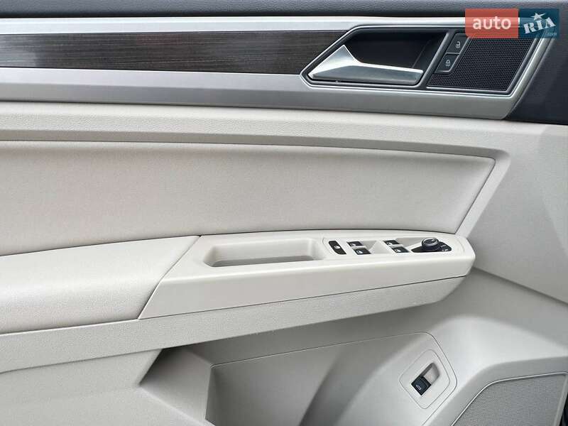 Внедорожник / Кроссовер Volkswagen Atlas 2018 в Львове