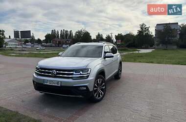 Позашляховик / Кросовер Volkswagen Atlas 2017 в 