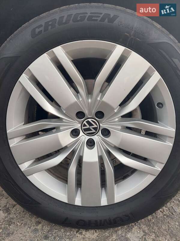 Внедорожник / Кроссовер Volkswagen Atlas 2019 в Киеве