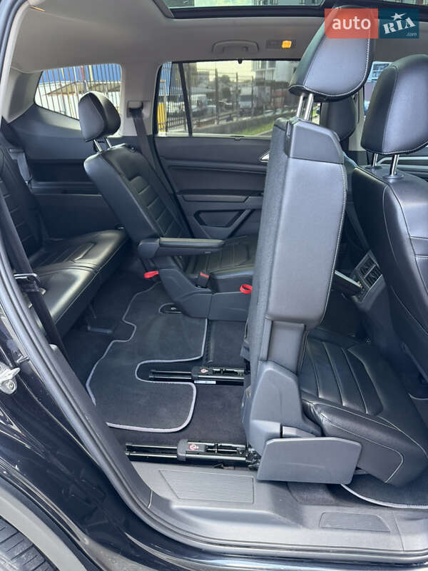 Внедорожник / Кроссовер Volkswagen Atlas 2017 в Киеве