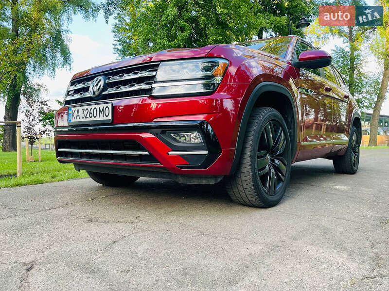 Позашляховик / Кросовер Volkswagen Atlas 2018 в Києві