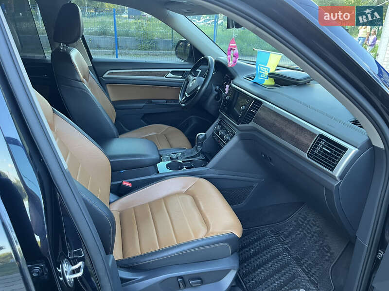 Внедорожник / Кроссовер Volkswagen Atlas 2017 в Харькове