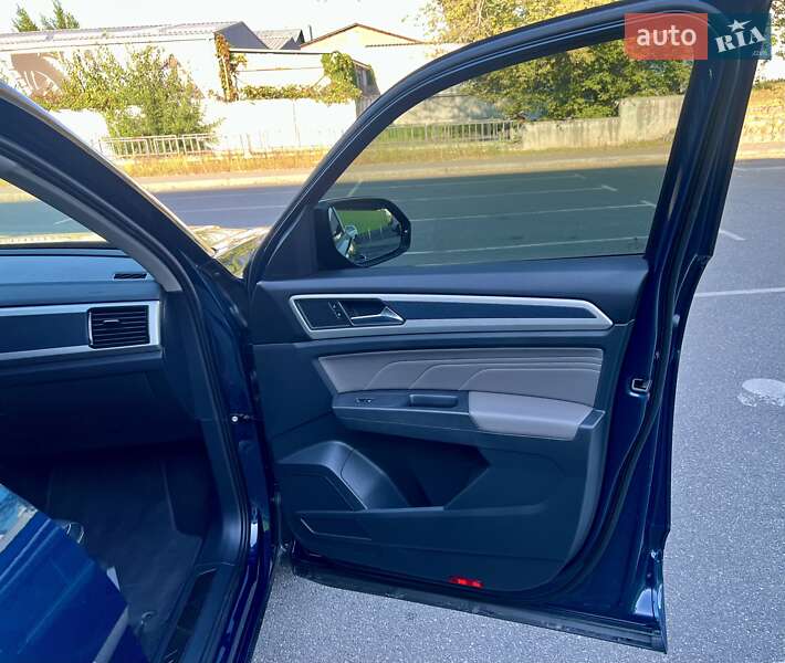 Внедорожник / Кроссовер Volkswagen Atlas 2023 в Киеве