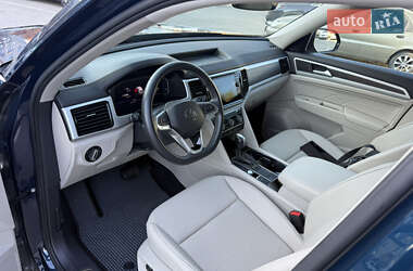 Внедорожник / Кроссовер Volkswagen Atlas 2022 в 