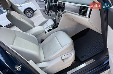 Внедорожник / Кроссовер Volkswagen Atlas 2022 в 