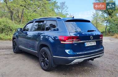 Позашляховик / Кросовер Volkswagen Atlas 2018 в Києві