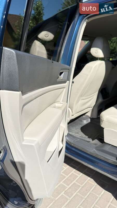 Позашляховик / Кросовер Volkswagen Atlas 2017 в Бородянці