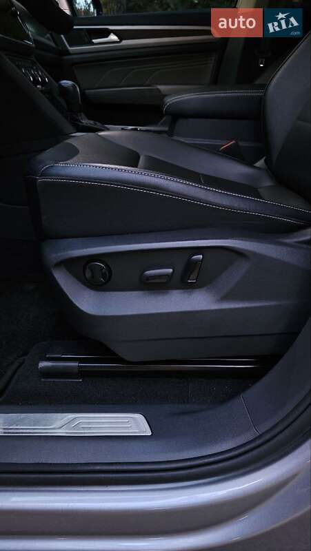 Внедорожник / Кроссовер Volkswagen Atlas 2022 в Киеве