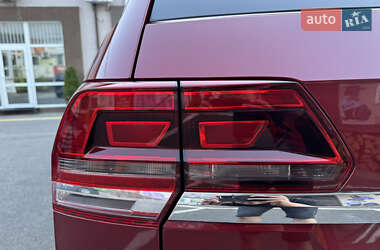 Позашляховик / Кросовер Volkswagen Atlas 2018 в 
