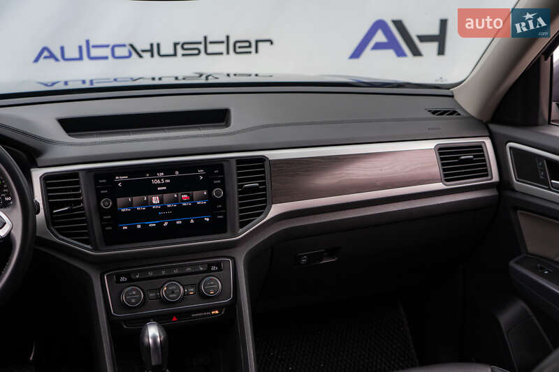 Позашляховик / Кросовер Volkswagen Atlas 2021 в Києві