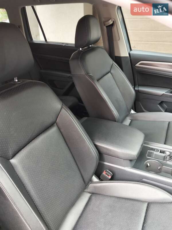 Внедорожник / Кроссовер Volkswagen Atlas 2019 в Ровно фото 5 Внедорожник / Кроссовер Volkswagen Atlas 2019 в Ровно