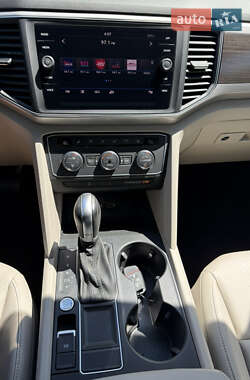 Внедорожник / Кроссовер Volkswagen Atlas 2018 в 