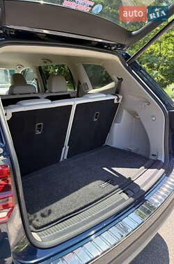 Внедорожник / Кроссовер Volkswagen Atlas 2018 в 