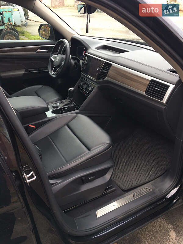 Позашляховик / Кросовер Volkswagen Atlas 2021 в Луцьку