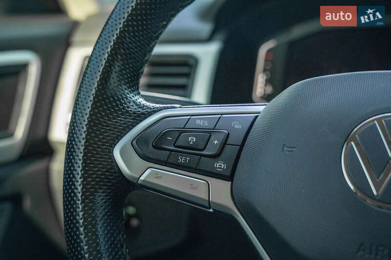 Позашляховик / Кросовер Volkswagen Atlas 2020 в Чернівцях