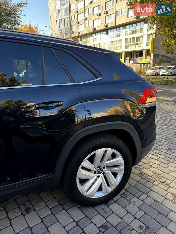 Внедорожник / Кроссовер Volkswagen Atlas 2020 в Киеве фото 19 Внедорожник / Кроссовер Volkswagen Atlas 2020 в Киеве