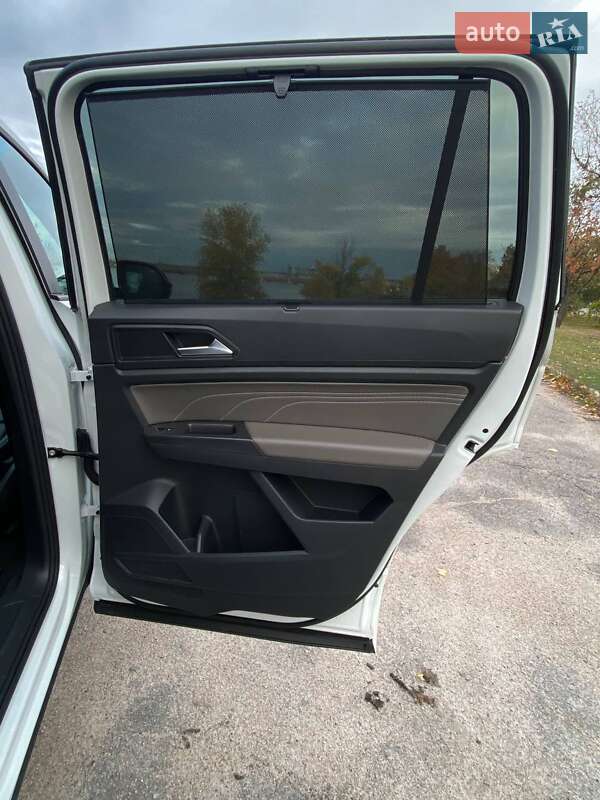 Внедорожник / Кроссовер Volkswagen Atlas 2022 в Днепре