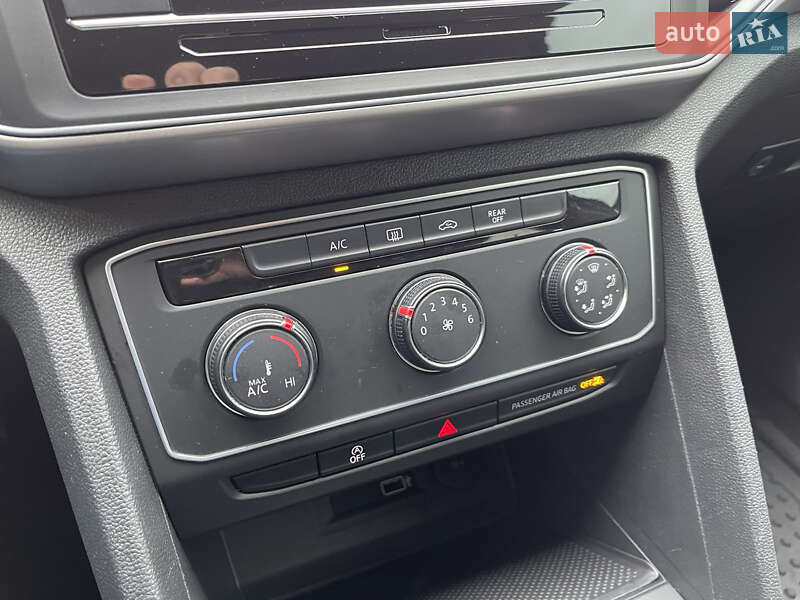 Внедорожник / Кроссовер Volkswagen Atlas 2017 в Киеве