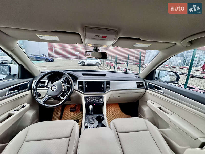 Внедорожник / Кроссовер Volkswagen Atlas 2018 в Киеве фото 12 Внедорожник / Кроссовер Volkswagen Atlas 2018 в Киеве