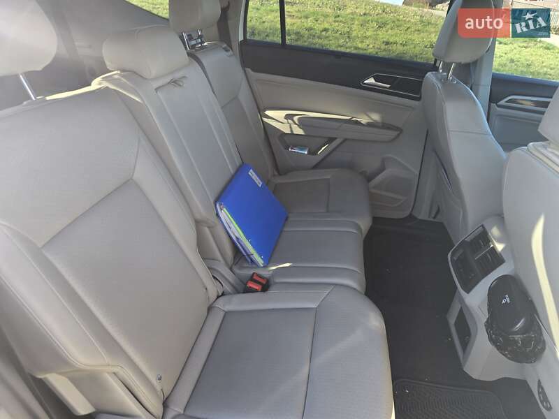 Внедорожник / Кроссовер Volkswagen Atlas 2017 в Харькове